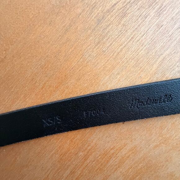 Madewell Leather Crisscross Skinny Belt English true back gold metal xs/s - Picture 5 of 5